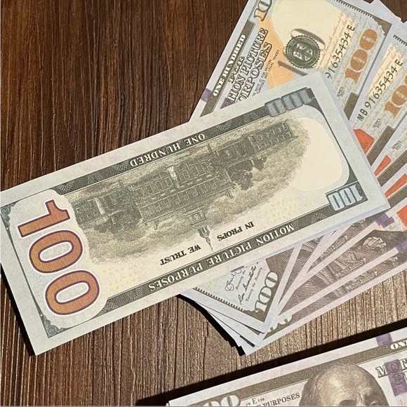 Movie/Origami Props 💵 - Picture 11 of 12